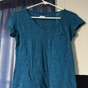 Blue basic V-neck